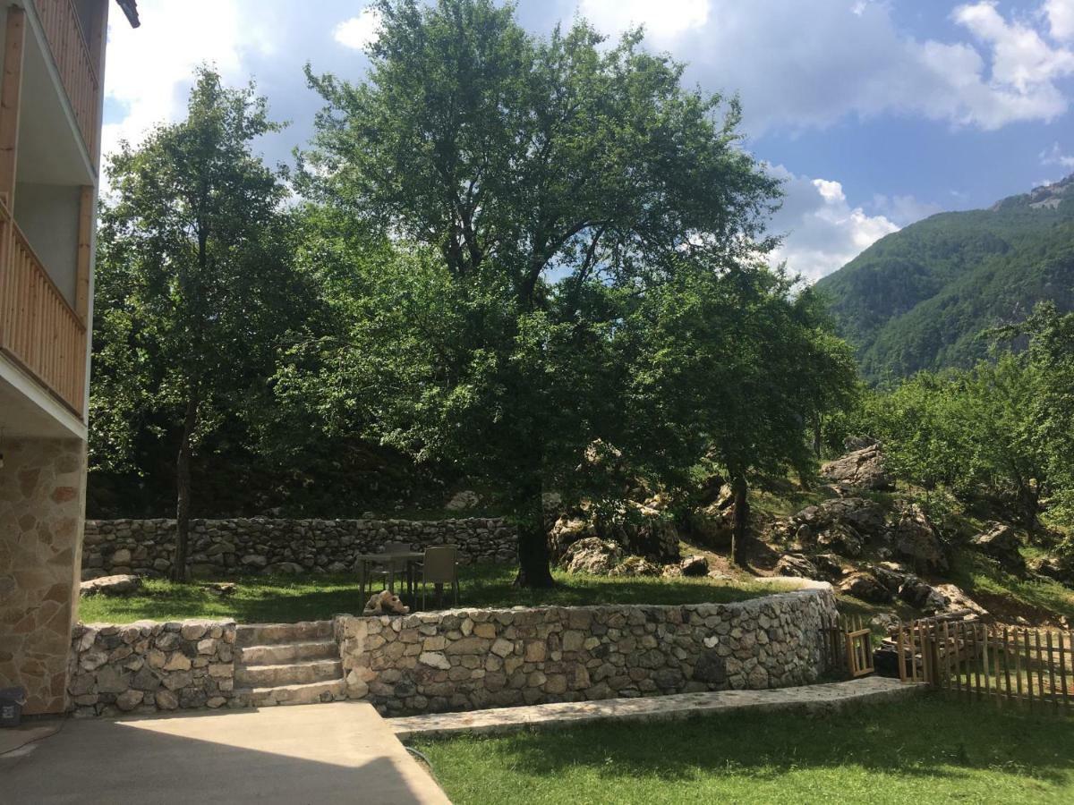 فندق Bujtina Zici ثيث المظهر الخارجي الصورة